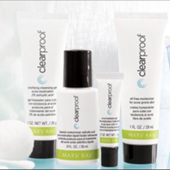 Mary Kay Other - Clear Proof on the go set NIB